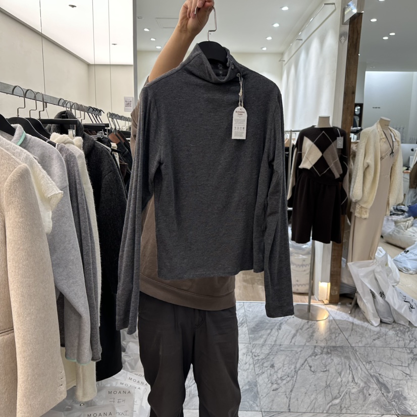 MOANA韓國直郵㊣女裝新品人氣熱賣推薦職業長袖T恤安哥拉紐扣MOANA長袖T恤圖色3墨色