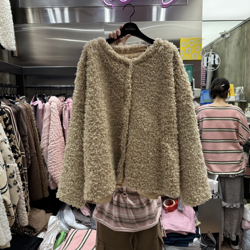 RUNWAY-런웨이東大門㊣代購女士新款熱賣人氣職業短款大衣RUNWAY短款大衣圖色2