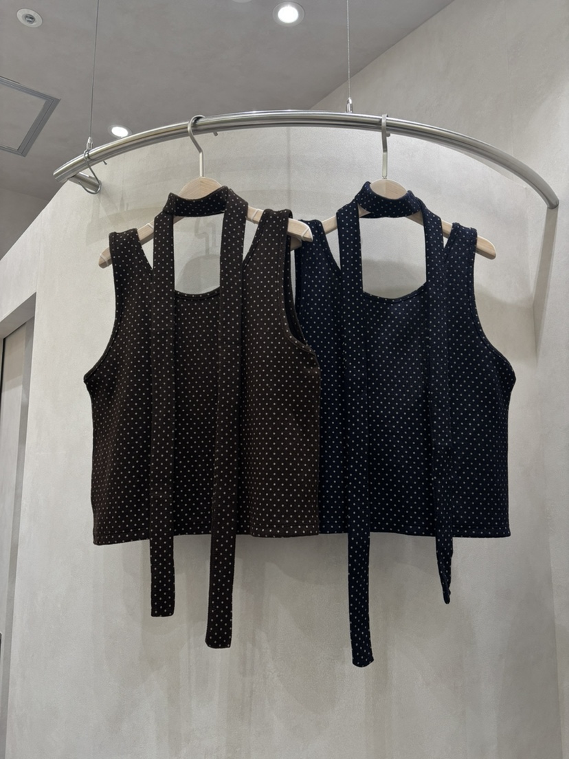 WHO IS SHE東大門㊣直郵女裝新品休閑吊帶背心不含內搭含脖帶套裝WHO IS SHE吊帶/背心