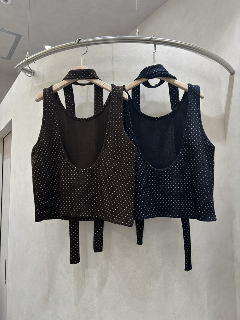 WHO IS SHE東大門㊣直郵女裝新品休閑吊帶背心不含內搭含脖帶套裝WHO IS SHE吊帶/背心