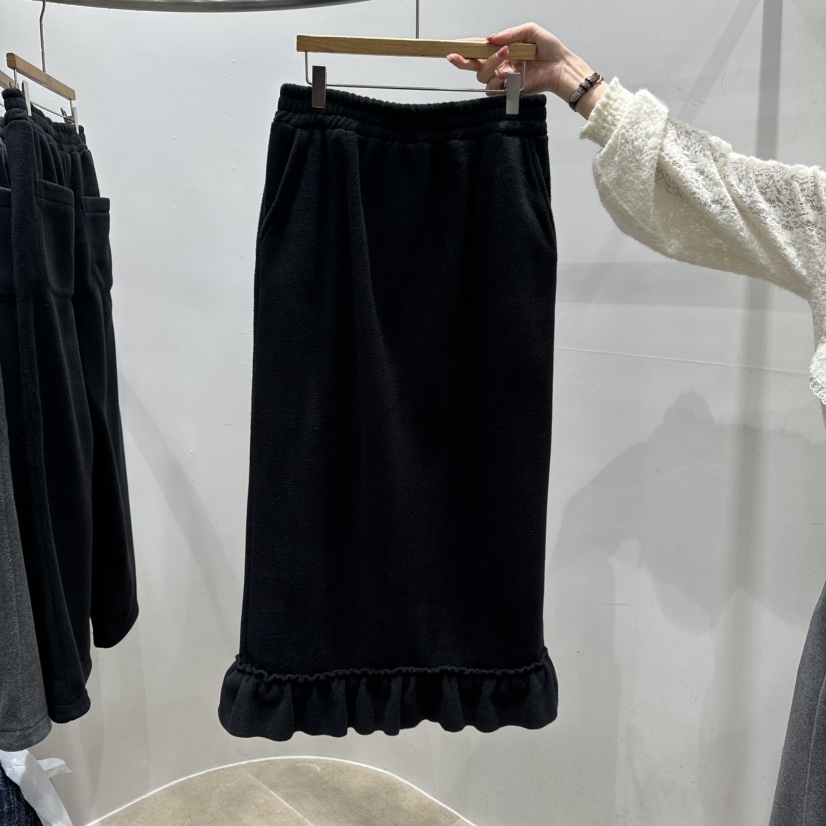 ENVY東大門㊣實拍女裝新款推薦人氣職業時尚休閑熱賣25秋冬長裙ENVY長裙圖色2黑色