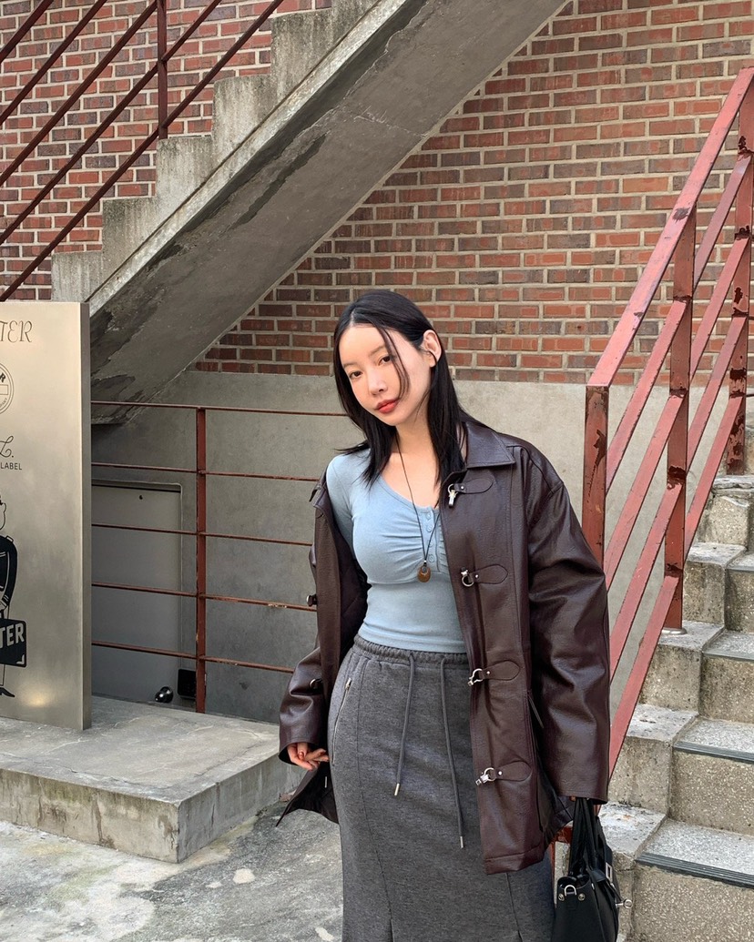 REVE CITE-L東大門㊣代購女士新品25秋冬長袖T恤褶皺紐扣REVE CITE長袖T恤