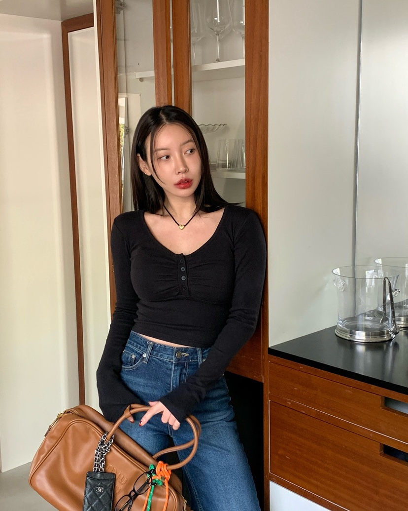 REVE CITE-L東大門㊣代購女士新品25秋冬長袖T恤褶皺紐扣REVE CITE長袖T恤