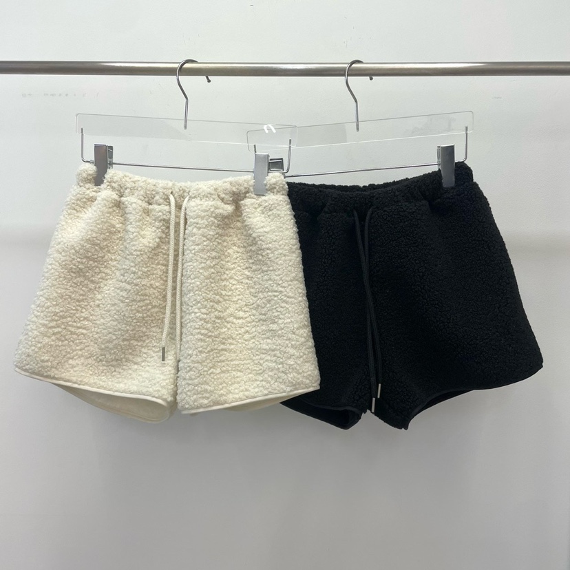 REVE CITE-L東大門㊣實拍女裝新品推薦熱賣人氣25秋冬短褲羊毛REVE CITE短褲