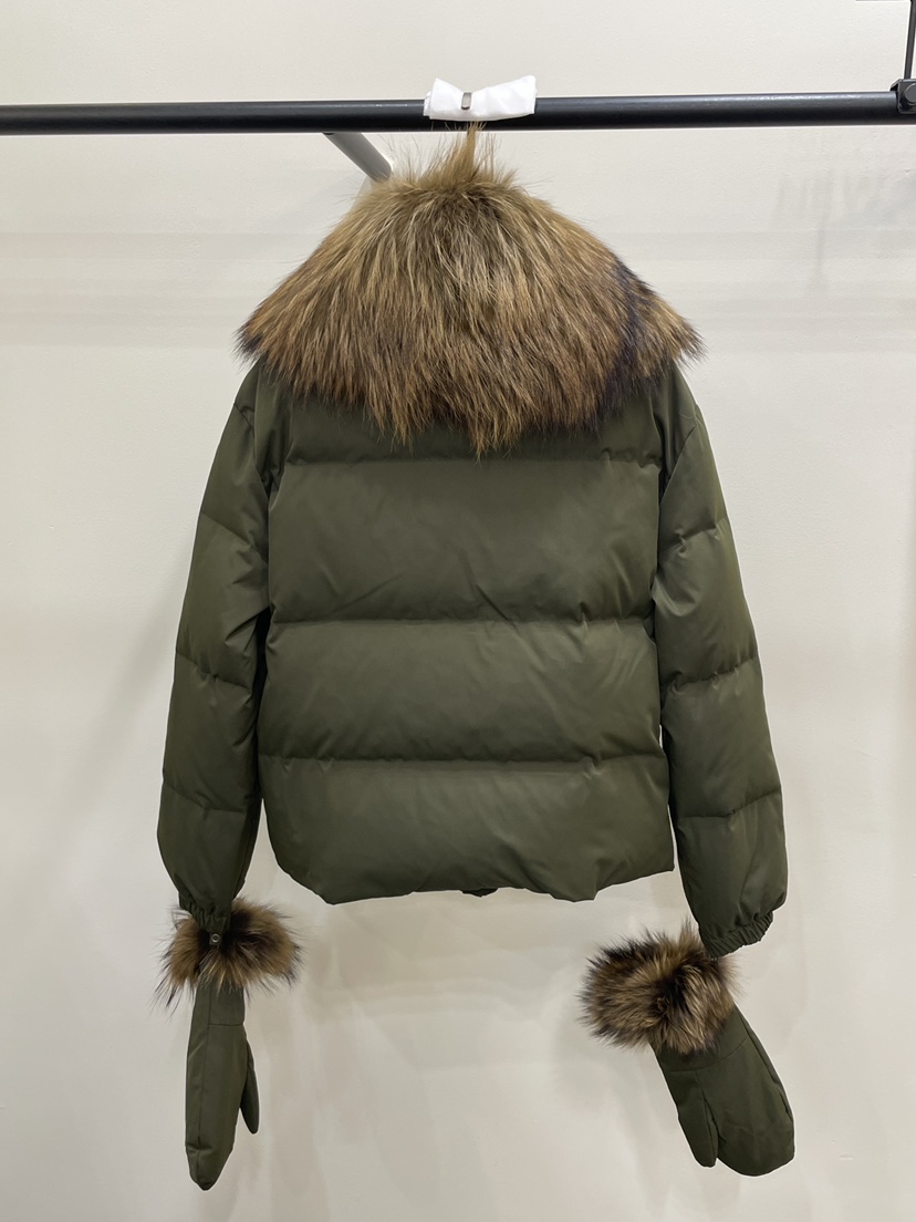 PERSON韓國代購㊣女裝新品人氣推薦職業25秋冬短款羽絨服浣熊PERSON短款羽絨服