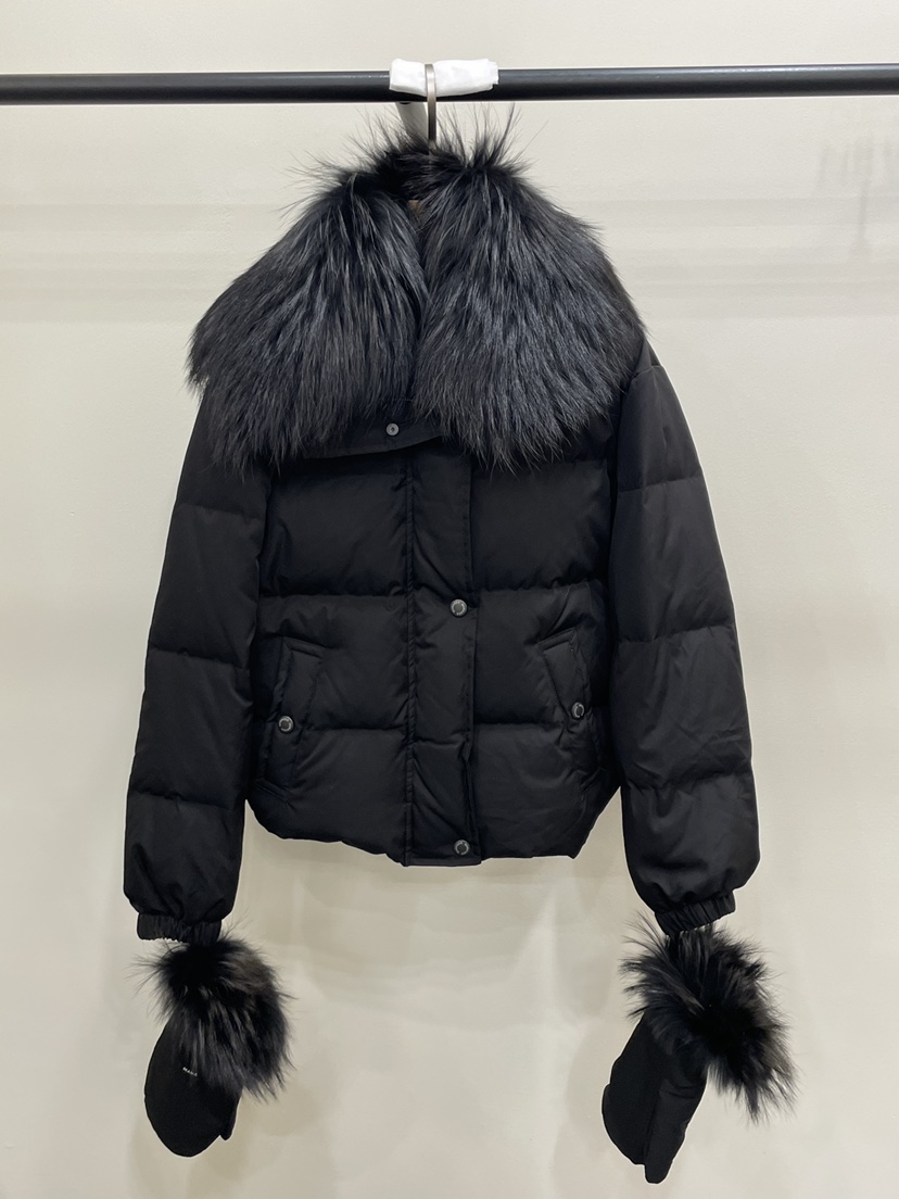 PERSON韓國代購㊣女裝新品人氣推薦職業25秋冬短款羽絨服浣熊PERSON短款羽絨服圖色2