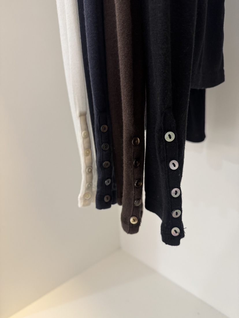 NORMAL韓國直郵㊣女裝新品職業25秋冬時尚人氣長袖T恤天絲羊毛NORMAL長袖T恤