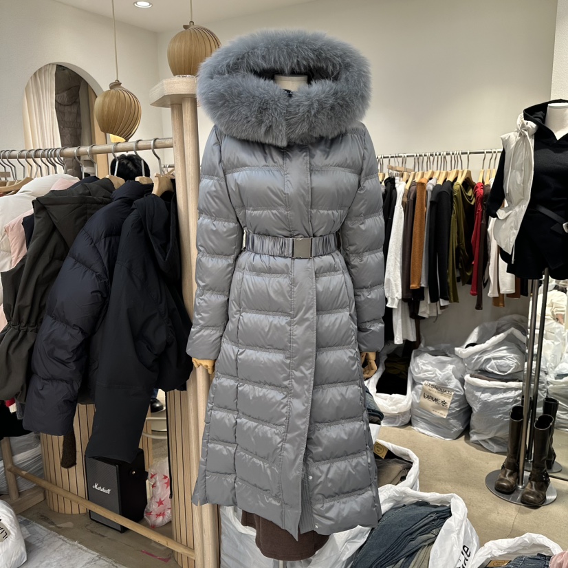 MAGNOLIA36-L東大門㊣代購女裝新品推薦長款羽絨服狐貍填充MAGNOLIA36-L長款羽絨服圖色2