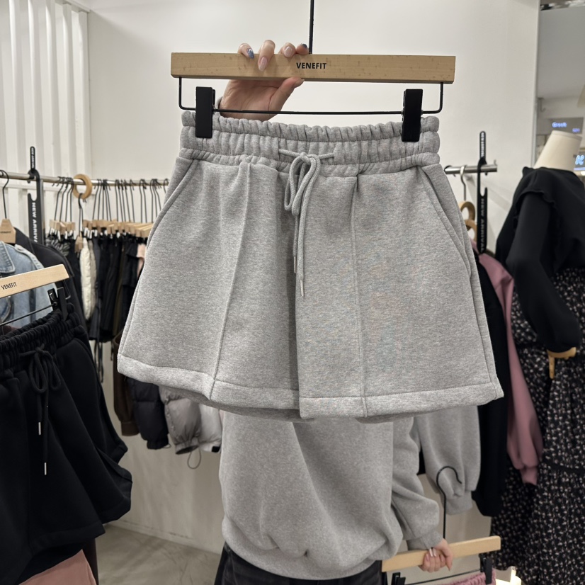 VENEFIT東大門㊣直郵女士新款真品職業時尚休閑熱賣短褲加絨VENEFIT/JENNIE短褲圖色2