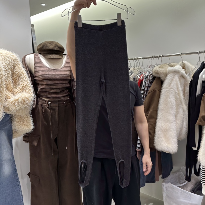 BAIE.38東大門㊣直郵女裝新品推薦打底褲鯊魚褲鉤針編織安哥拉羊毛BAIE.38打底褲/鯊魚褲圖色1