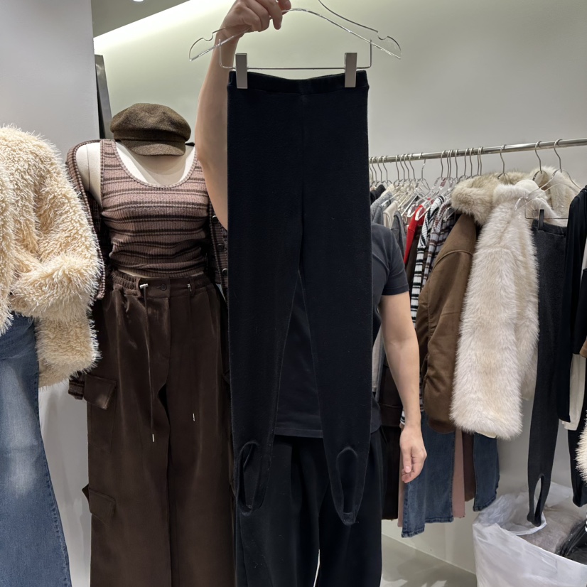 BAIE.38東大門㊣直郵女裝新品推薦打底褲鯊魚褲鉤針編織安哥拉羊毛BAIE.38打底褲/鯊魚褲圖色2