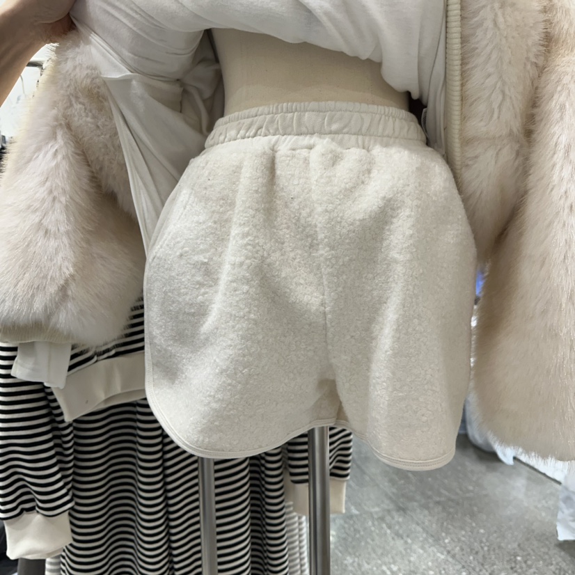 BAIE.38韓國直郵㊣女裝新品25秋冬職業人氣時尚熱賣休閑短褲BAIE.38短褲圖色1