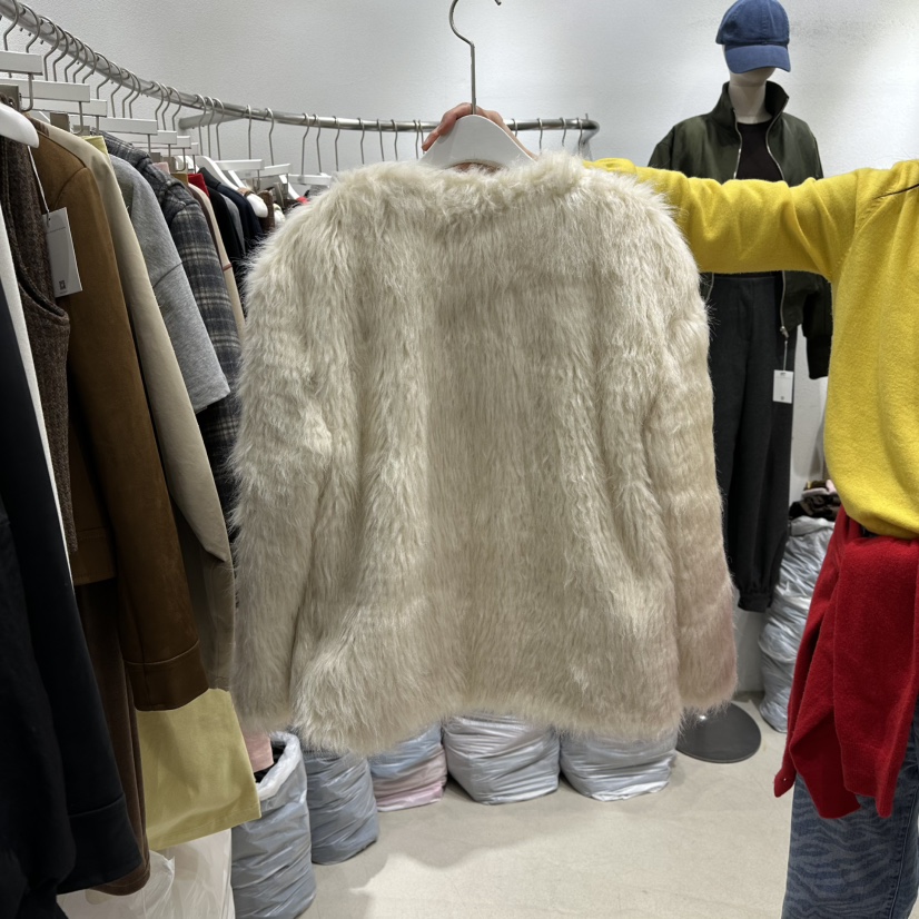 INNI東大門㊣實拍女士新款推薦職業熱賣真品時尚25秋冬短款大衣inni短款大衣