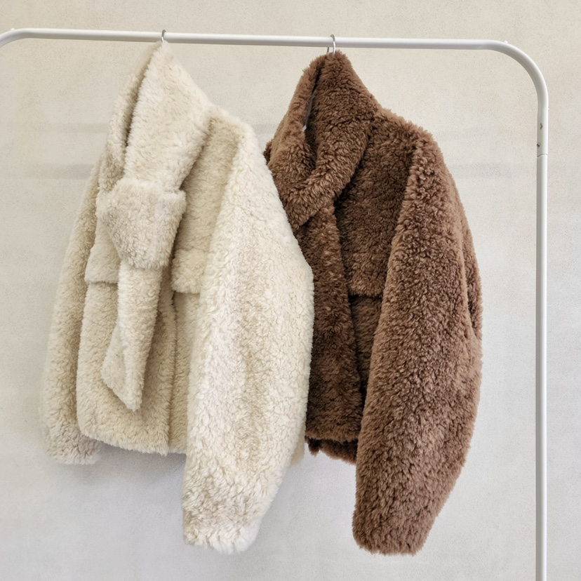 LA BLOOM東大門㊣直郵女裝新品真品推薦休閑短款大衣含圍巾La Bloom短款大衣