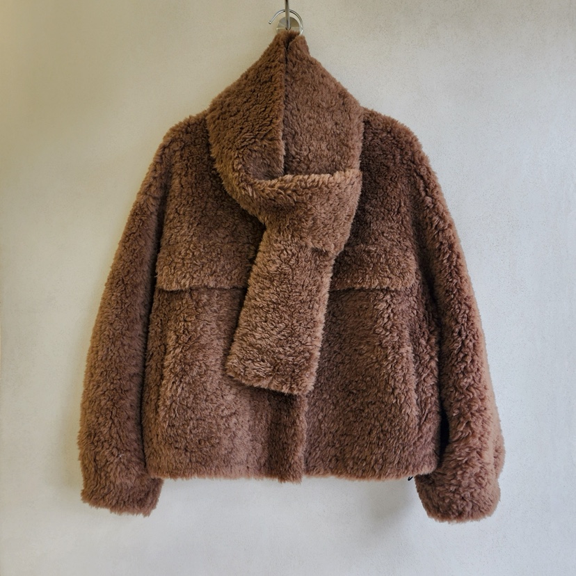 LA BLOOM東大門㊣直郵女裝新品真品推薦休閑短款大衣含圍巾La Bloom短款大衣圖色2