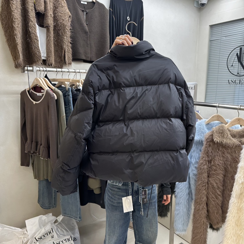 ASCEND東大門㊣直郵女士新款休閑人氣推薦短款羽絨服填充鵝絨ASCEND短款羽絨服