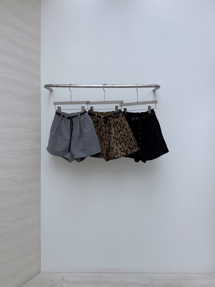 AB東大門㊣直郵女士新款25秋冬熱賣時尚短褲含腰帶羊毛套裝AB短褲