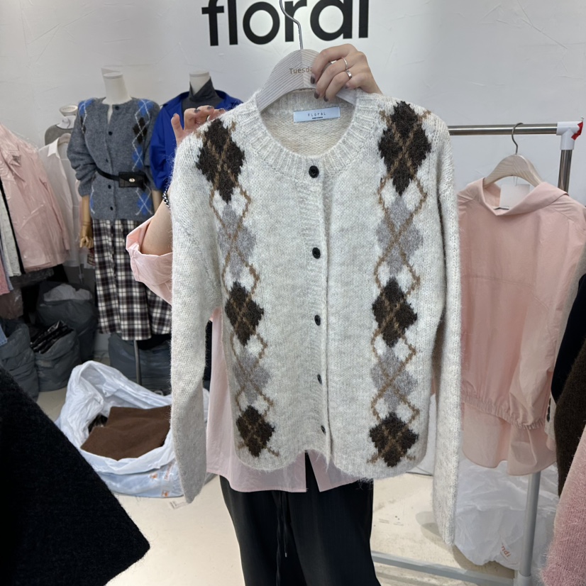 FLORAL韓國代購㊣女士新品職業時尚熱賣25秋冬毛衣不含腰帶FLORAL毛衣圖色1