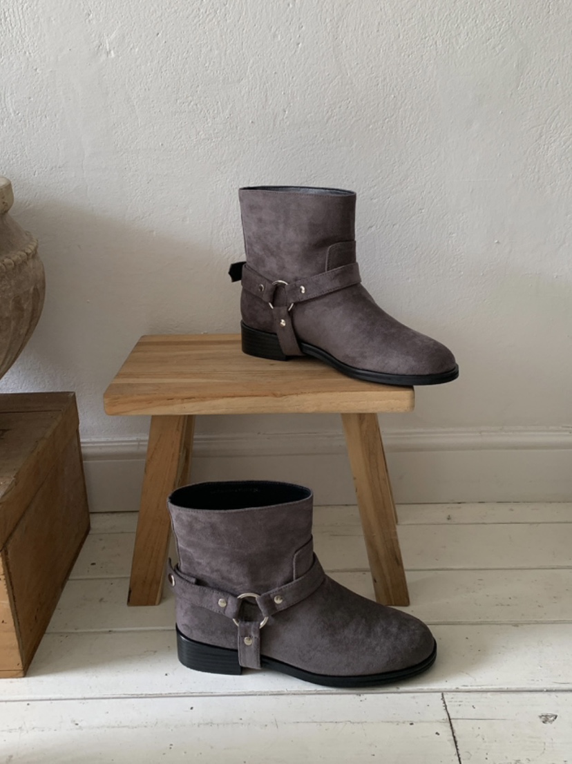 OPPA東大門㊣實拍女士新品推薦時尚25秋冬休閑人氣職業靴子OPPA靴子