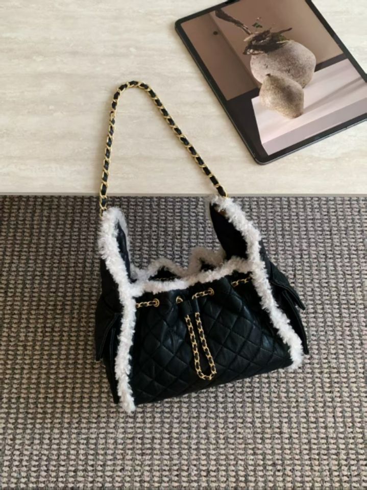 TROUVAILLE韓國直郵㊣女士新款休閑推薦時尚手拿包腋下包毛皮TROUVAILLE手拿包/腋下包