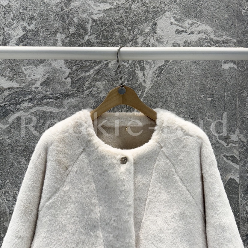 ROOKIE BUD東大門㊣代購女裝新款25秋冬熱賣推薦短款大衣皮草ROOKIE BUD-L短款大衣