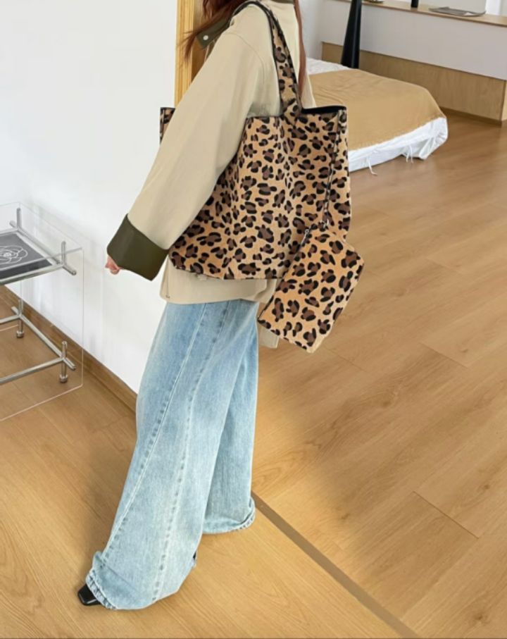 TROUVAILLE東大門㊣直郵女士新品推薦熱賣手拿包腋下包含小包TROUVAILLE手拿包/腋下包