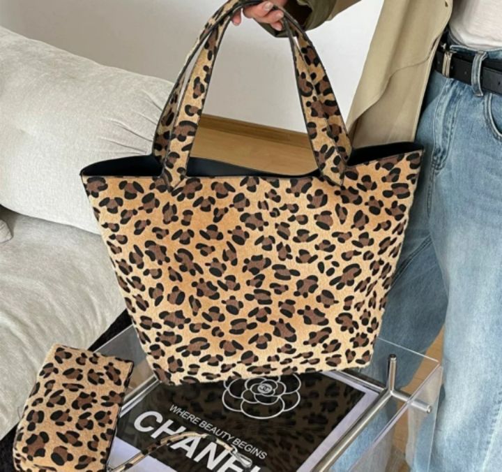 TROUVAILLE東大門㊣直郵女士新品推薦熱賣手拿包腋下包含小包TROUVAILLE手拿包/腋下包圖色1