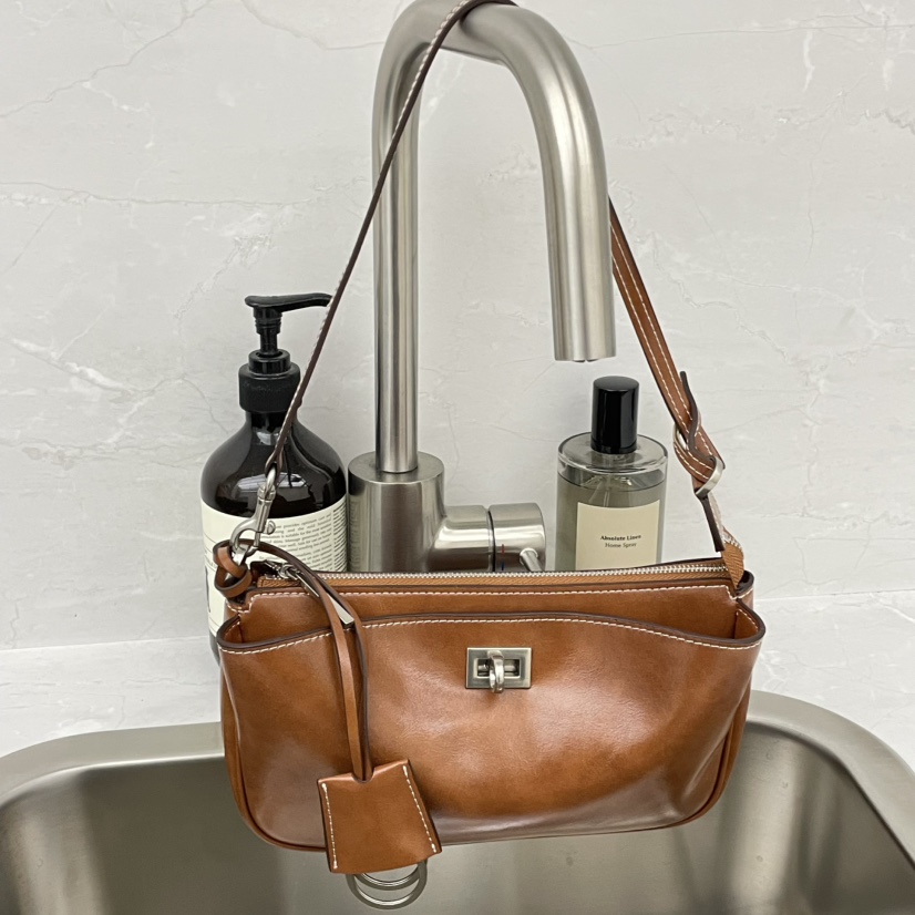 J PLACE韓國代購㊣女裝新品人氣時尚休閑25秋冬單肩斜跨包J PLACE單肩/斜跨包