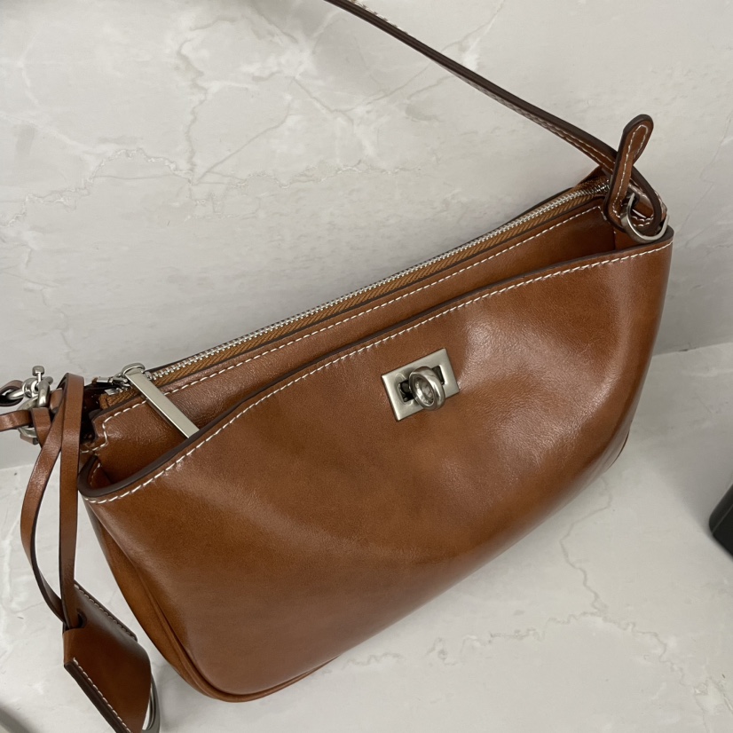 J PLACE韓國代購㊣女裝新品人氣時尚休閑25秋冬單肩斜跨包J PLACE單肩/斜跨包