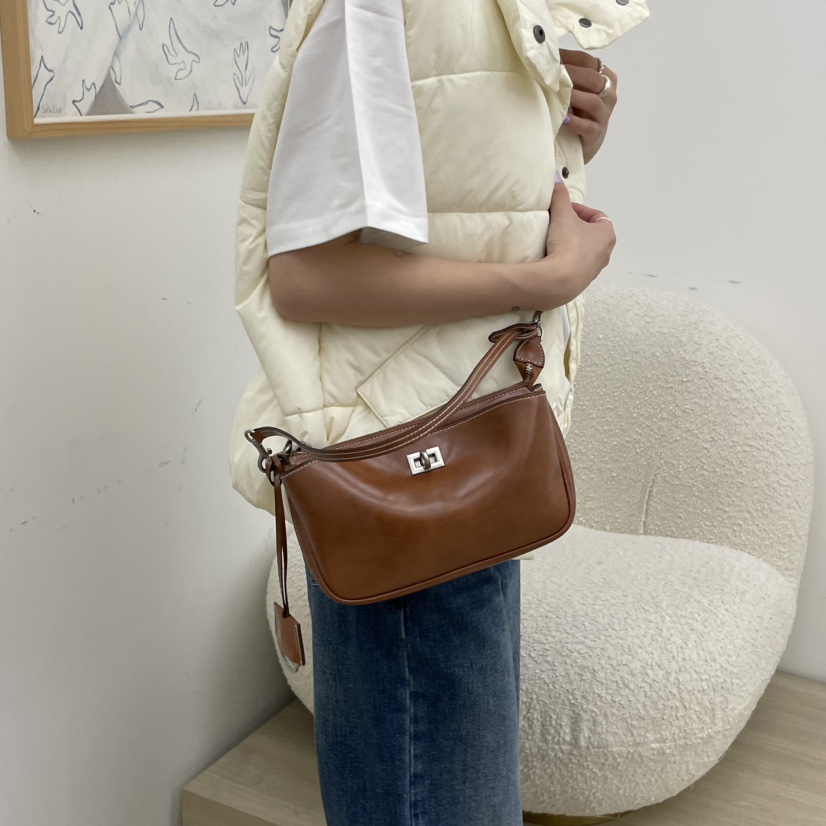 J PLACE韓國代購㊣女裝新品人氣時尚休閑25秋冬單肩斜跨包J PLACE單肩/斜跨包