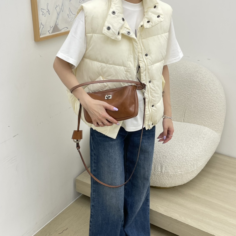 J PLACE韓國代購㊣女裝新品人氣時尚休閑25秋冬單肩斜跨包J PLACE單肩/斜跨包