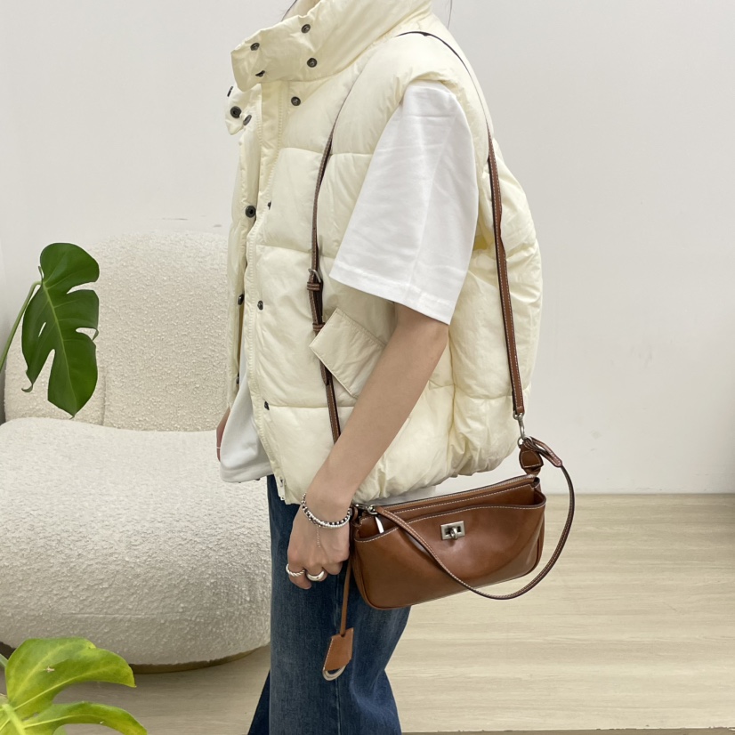 J PLACE韓國代購㊣女裝新品人氣時尚休閑25秋冬單肩斜跨包J PLACE單肩/斜跨包