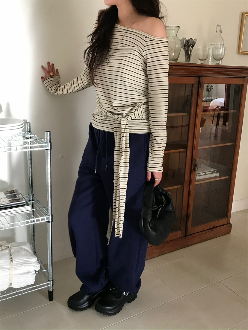 ESCHER東大門㊣代購女裝新品25秋冬熱賣時尚休閑推薦長袖T恤ESCHER長袖T恤