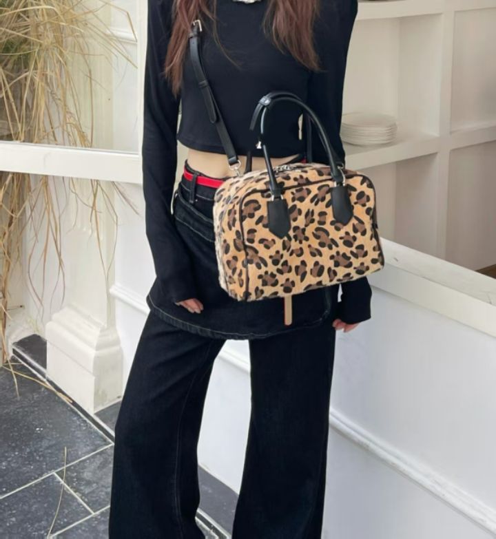 TROUVAILLE東大門㊣代購女裝新款25秋冬職業推薦手拿包腋下包TROUVAILLE手拿包/腋下包