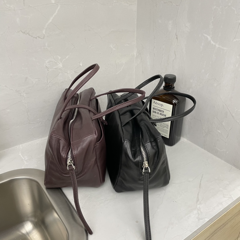 J PLACE東大門㊣實拍女士新品休閑推薦熱賣人氣手拿包腋下包J PLACE手拿包/腋下包