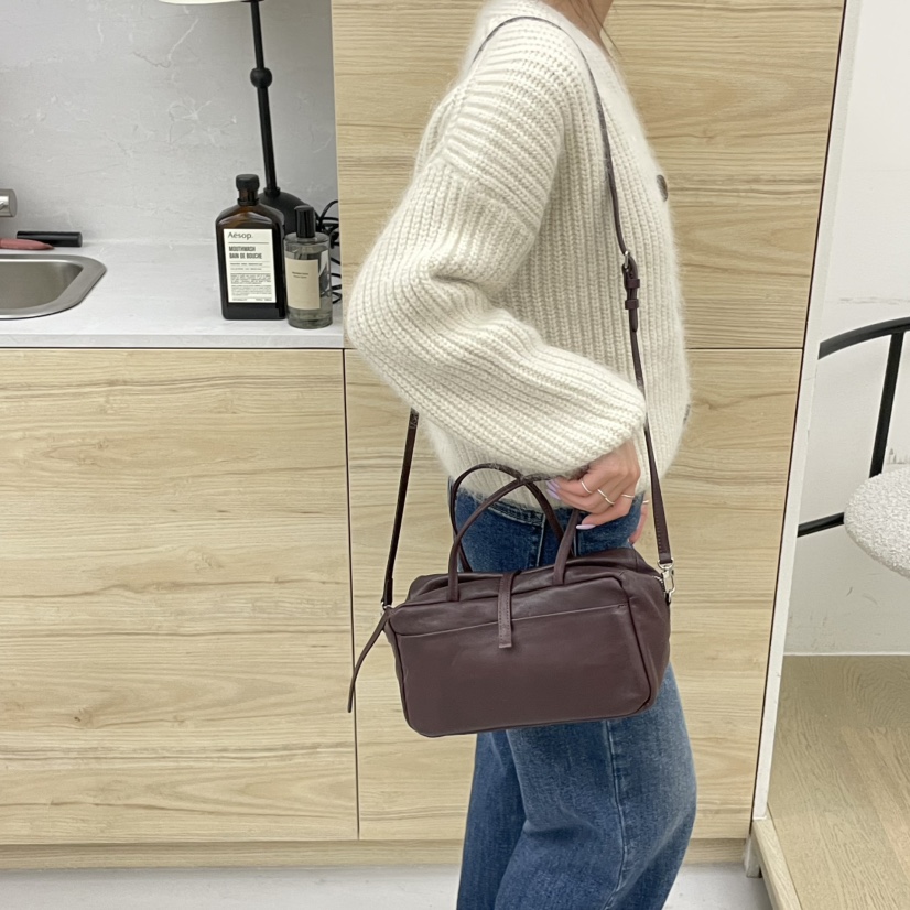 J PLACE東大門㊣實拍女士新品休閑推薦熱賣人氣手拿包腋下包J PLACE手拿包/腋下包