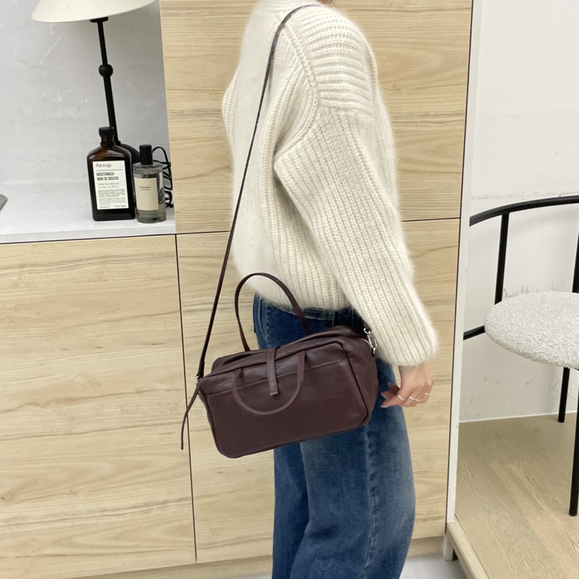 J PLACE東大門㊣實拍女士新品休閑推薦熱賣人氣手拿包腋下包J PLACE手拿包/腋下包