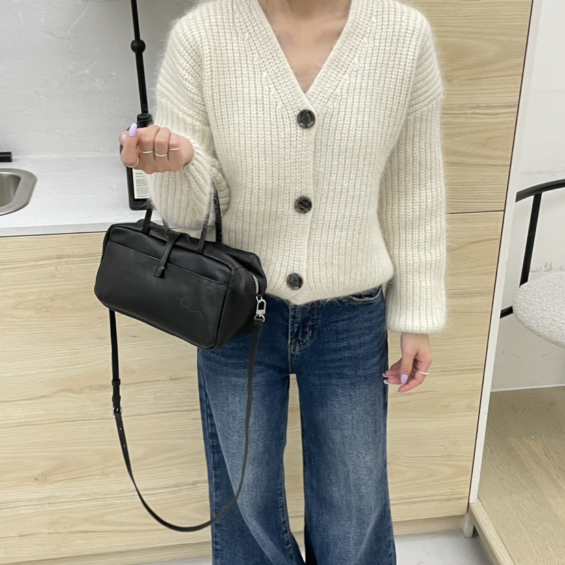 J PLACE東大門㊣實拍女士新品休閑推薦熱賣人氣手拿包腋下包J PLACE手拿包/腋下包