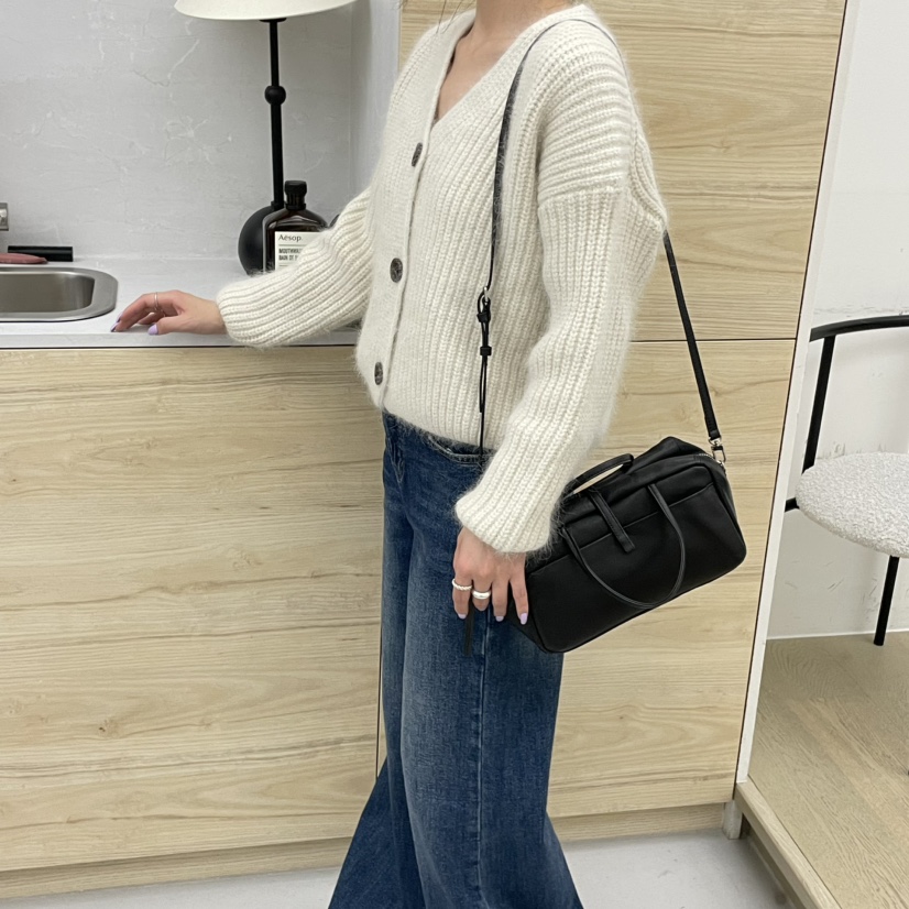 J PLACE東大門㊣實拍女士新品休閑推薦熱賣人氣手拿包腋下包J PLACE手拿包/腋下包