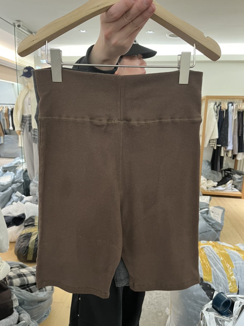 TIZZI東大門㊣代購女士新品25秋冬時尚休閑熱賣推薦職業短褲TIZZI短褲圖色1