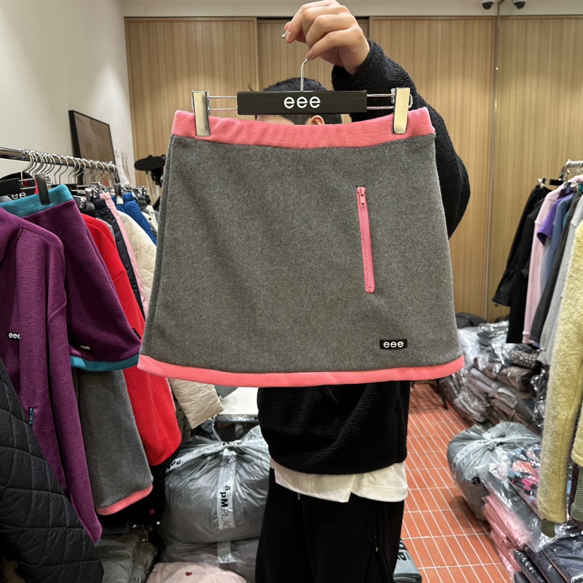 E/E/E東大門㊣直郵女裝新款職業人氣熱賣推薦25秋冬短裙連帽衫E/E/E短裙圖色2