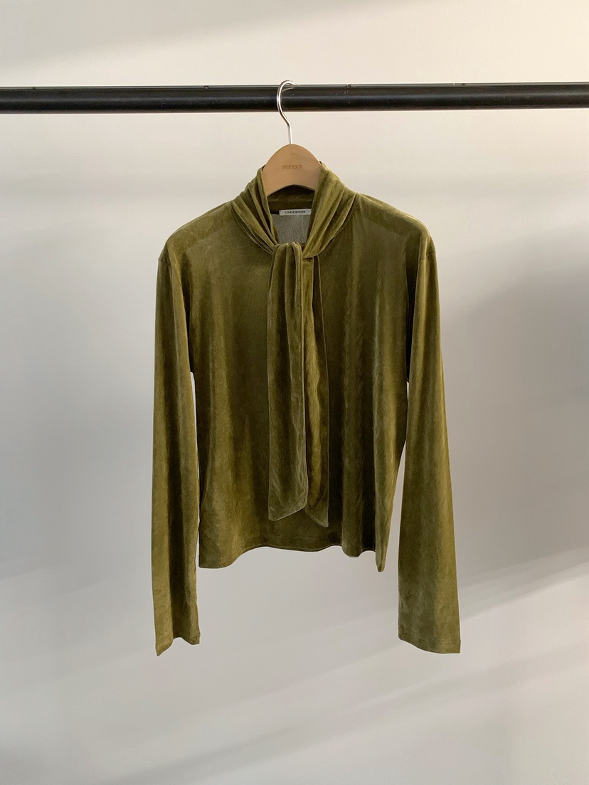 UNDERSON東大門㊣直郵女士新品人氣推薦職業熱賣長袖T恤圍巾UNDERSON長袖T恤圖色1