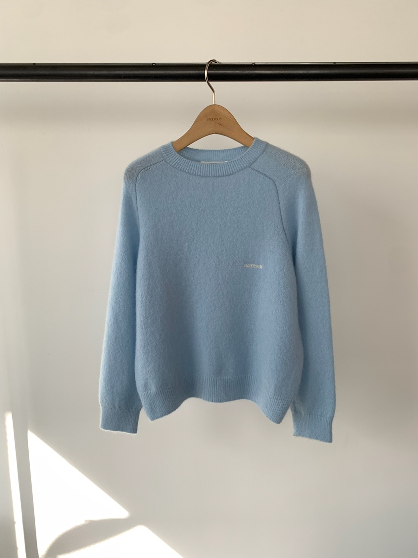 UNDERSON韓國直郵㊣女士新款推薦熱賣休閑針織衫馬海毛刺繡UNDERSON針織衫圖色2