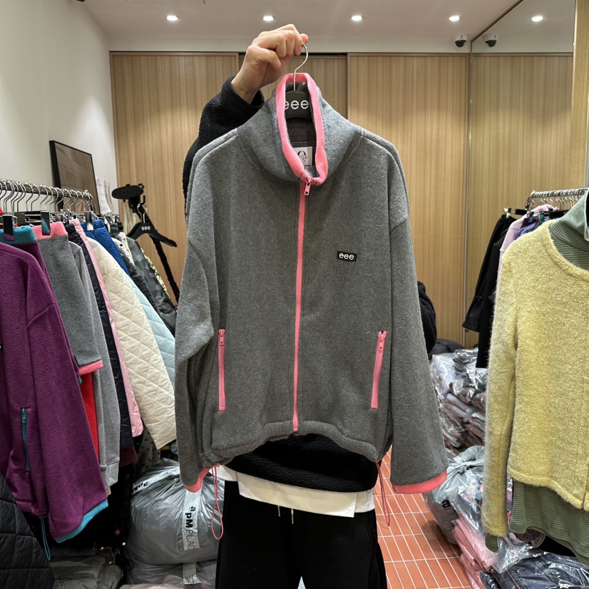 E/E/E韓國直郵㊣女士新款推薦熱賣休閑25秋冬人氣衛衣連帽衫E/E/E衛衣圖色2