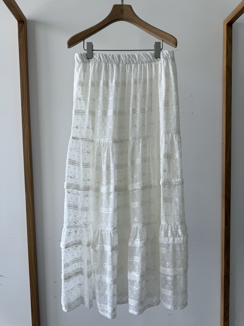 MUSHROOM-A東大門㊣實拍女裝新款人氣25秋冬時尚長裙刺繡雪紡MUSHROOM長裙圖色1