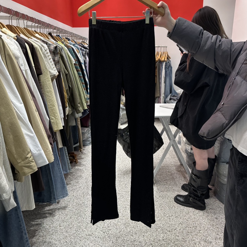 ATPZ韓國代購㊣女裝新品熱賣25秋冬打底褲鯊魚褲緊身褲紐扣ATTENTION PLEAES打底褲/鯊魚褲圖色1