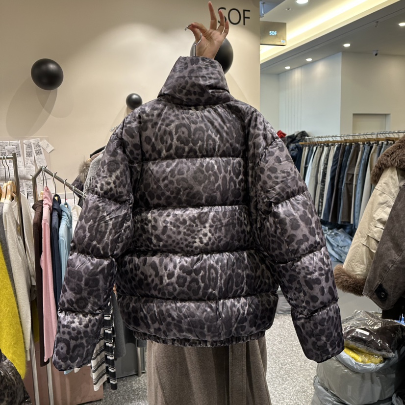 SOF韓國代購㊣女裝新品推薦人氣熱賣職業休閑短款羽絨服豹紋SOF短款羽絨服