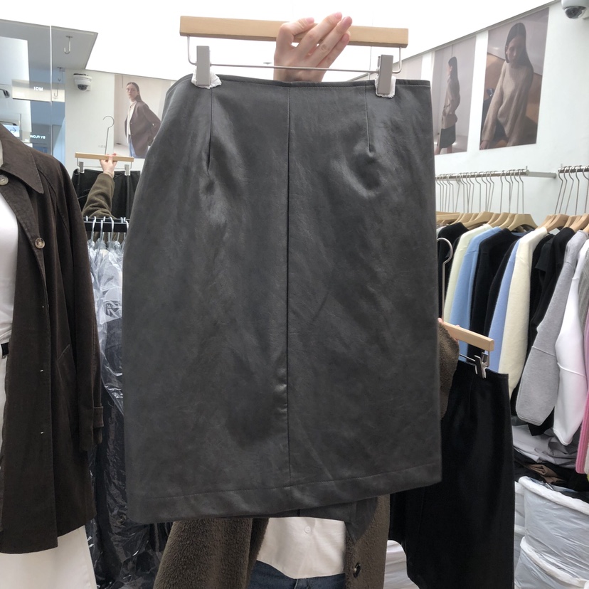 MOI-A韓國直郵㊣女士新款時尚推薦職業人氣半身裙中短裙皮革MOI-A半身裙/中短裙