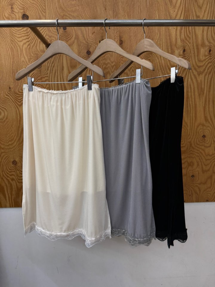 PROJECTVIEW東大門㊣直郵女士新品推薦熱賣職業長裙天鵝絨蕾絲PROJECTVIEW長裙