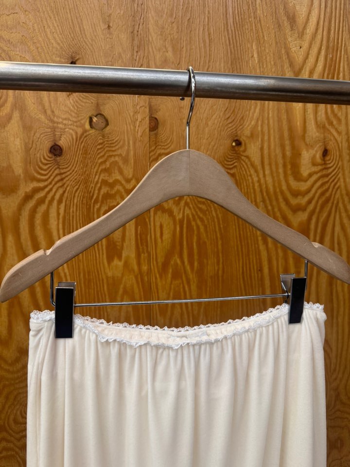 PROJECTVIEW東大門㊣直郵女士新品推薦熱賣職業長裙天鵝絨蕾絲PROJECTVIEW長裙